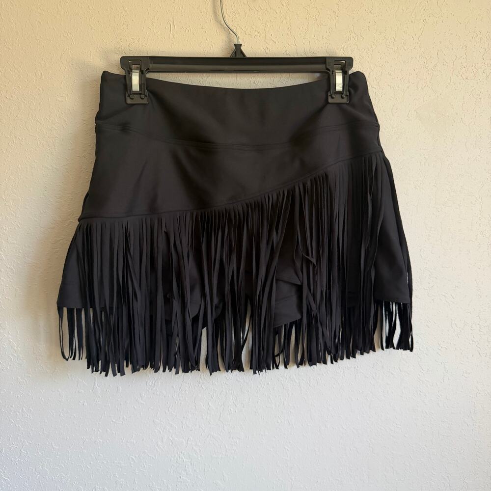 Amari Active Black High Waisted Athletic Skirt Fringed Hem with Shorts Womens M